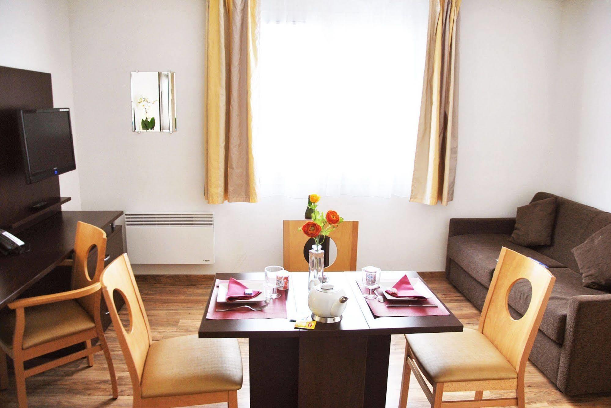 Sejours & Affaires Caen Le Clos Beaumois Luaran gambar