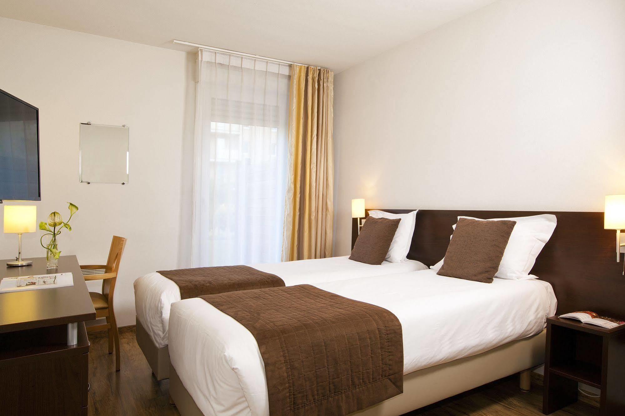 Sejours & Affaires Caen Le Clos Beaumois Luaran gambar