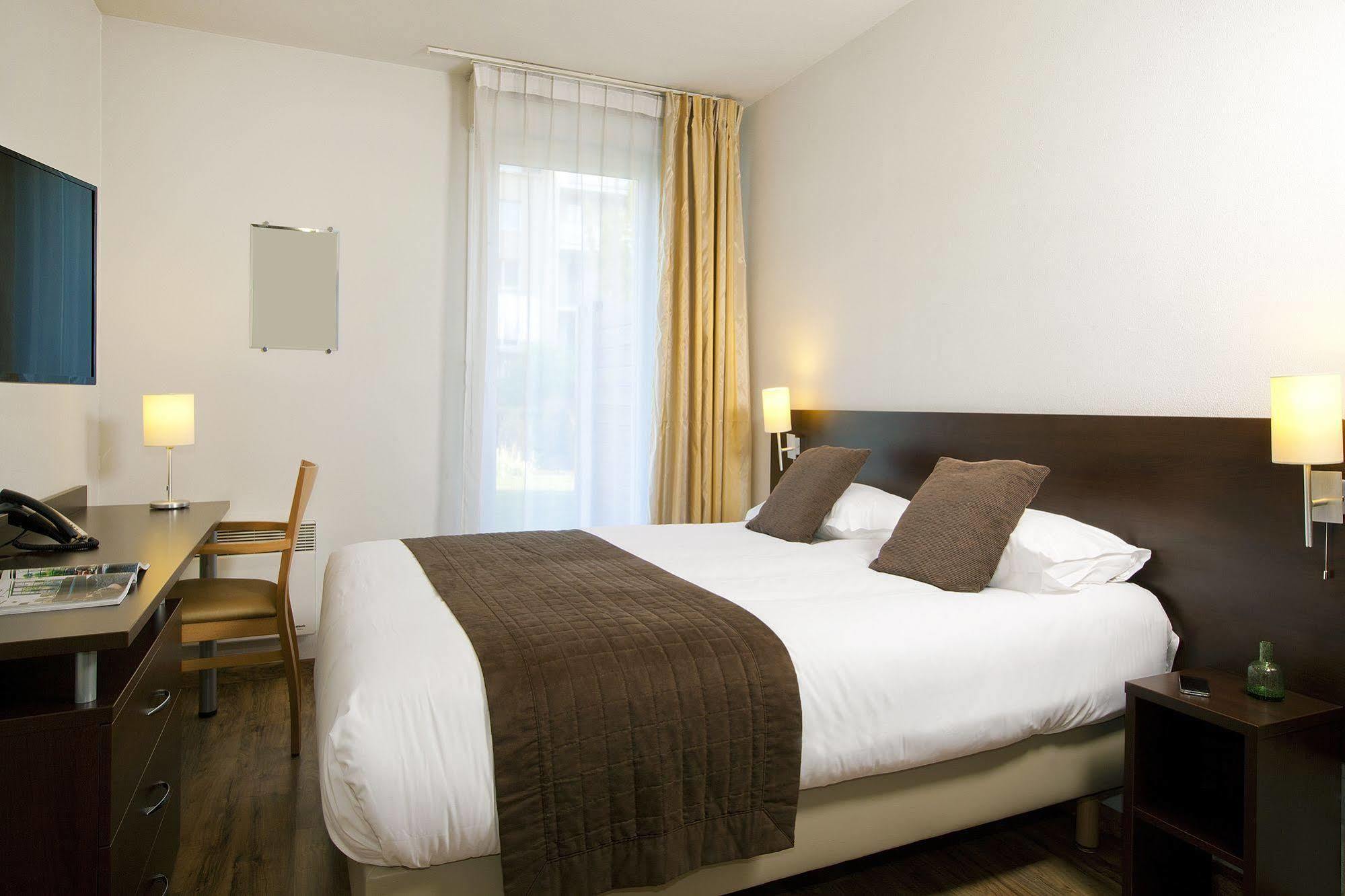 Sejours & Affaires Caen Le Clos Beaumois Luaran gambar