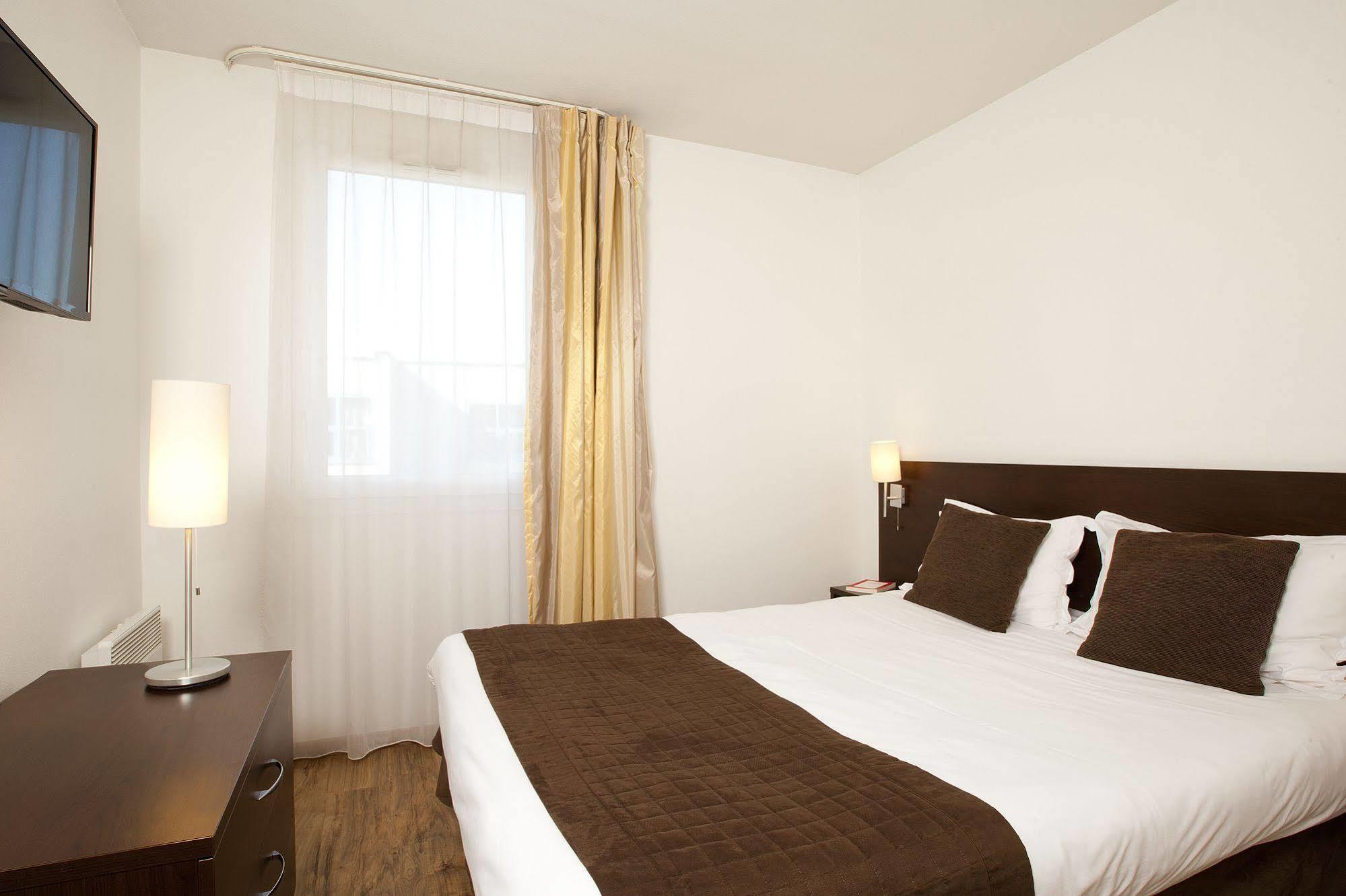 Sejours & Affaires Caen Le Clos Beaumois Luaran gambar