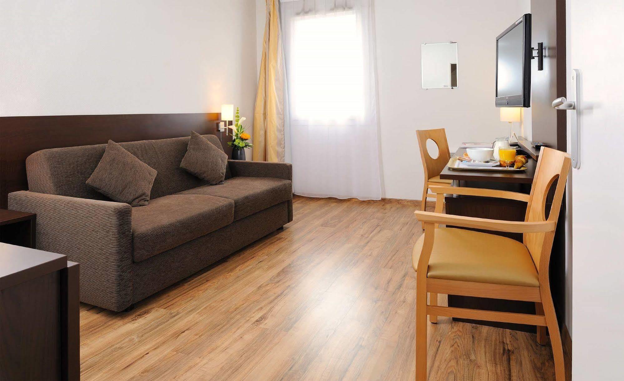 Sejours & Affaires Caen Le Clos Beaumois Luaran gambar